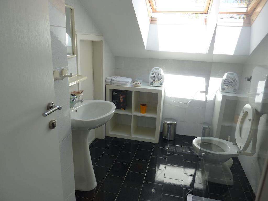 Rooms & Apartment Mira G. Postojna Rom bilde