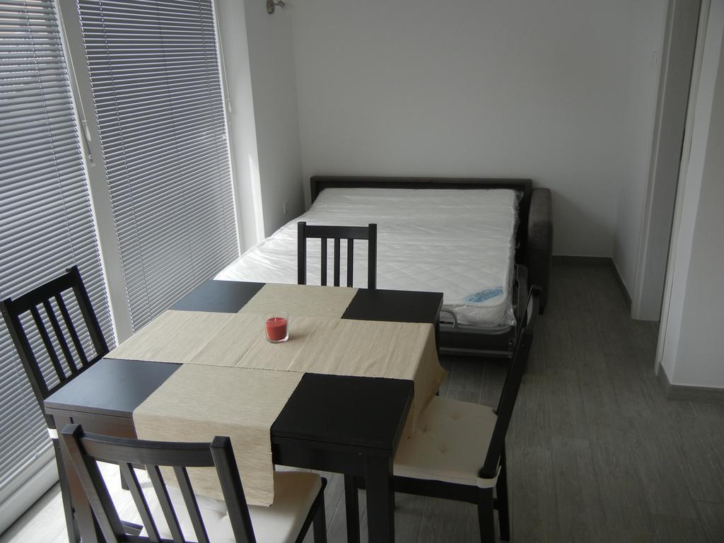 Rooms & Apartment Mira G. Postojna Eksteriør bilde